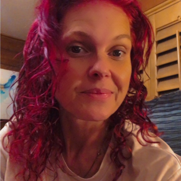 Meet your Posher, Whitney - Picture 4 of 4